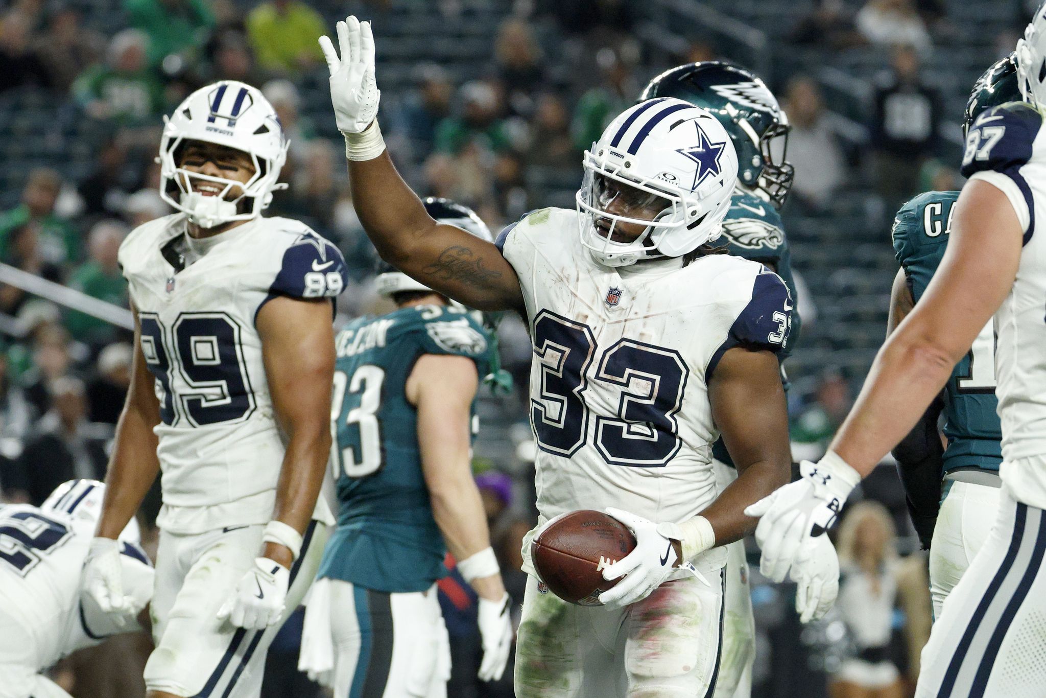 Cowboys Ride Javonte Williams' Career Night to 38-21 Win Over Eagles, Revive NFC East Hopes