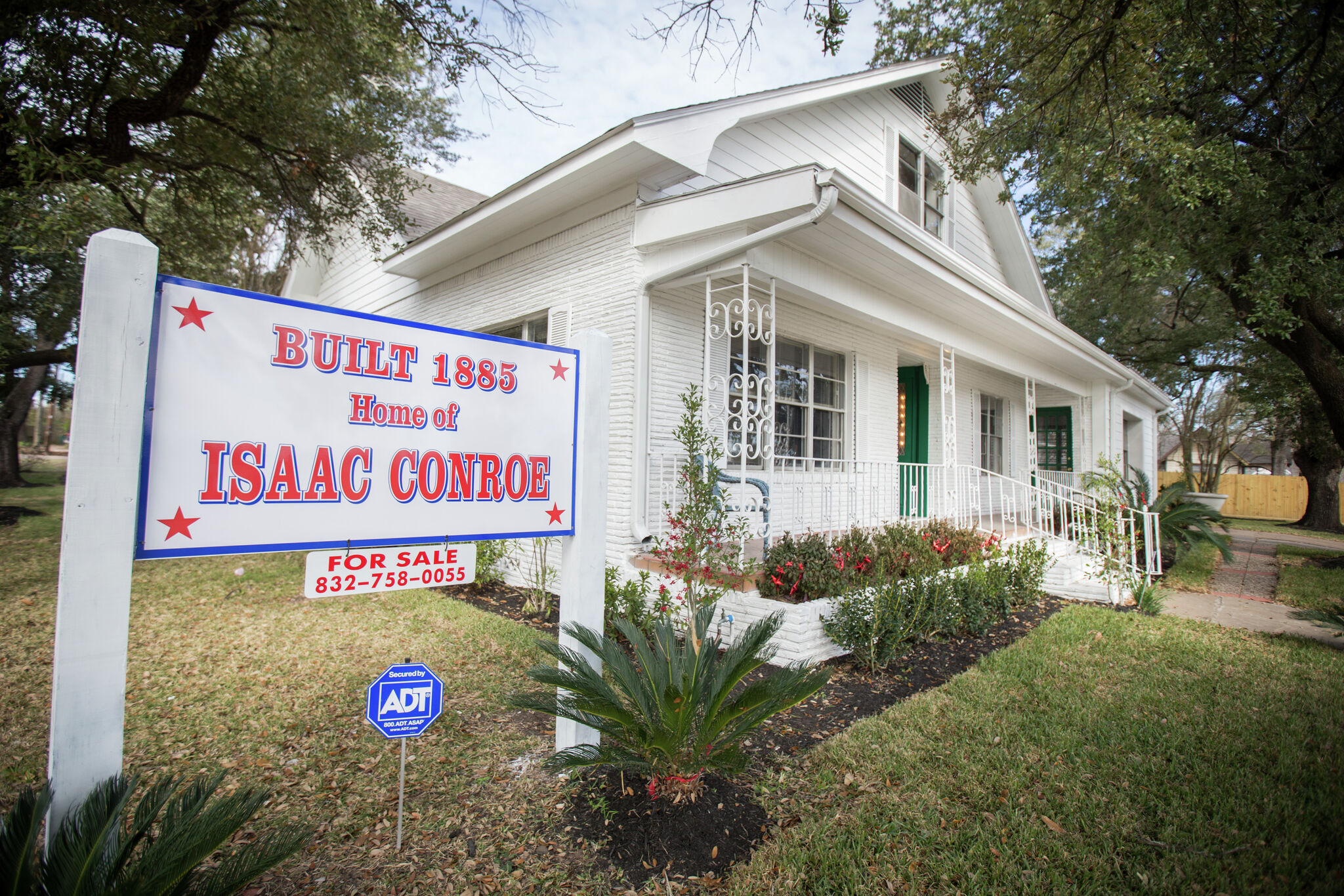 Conroe's founder had a Houston home where Discovery Green is now, book reveals