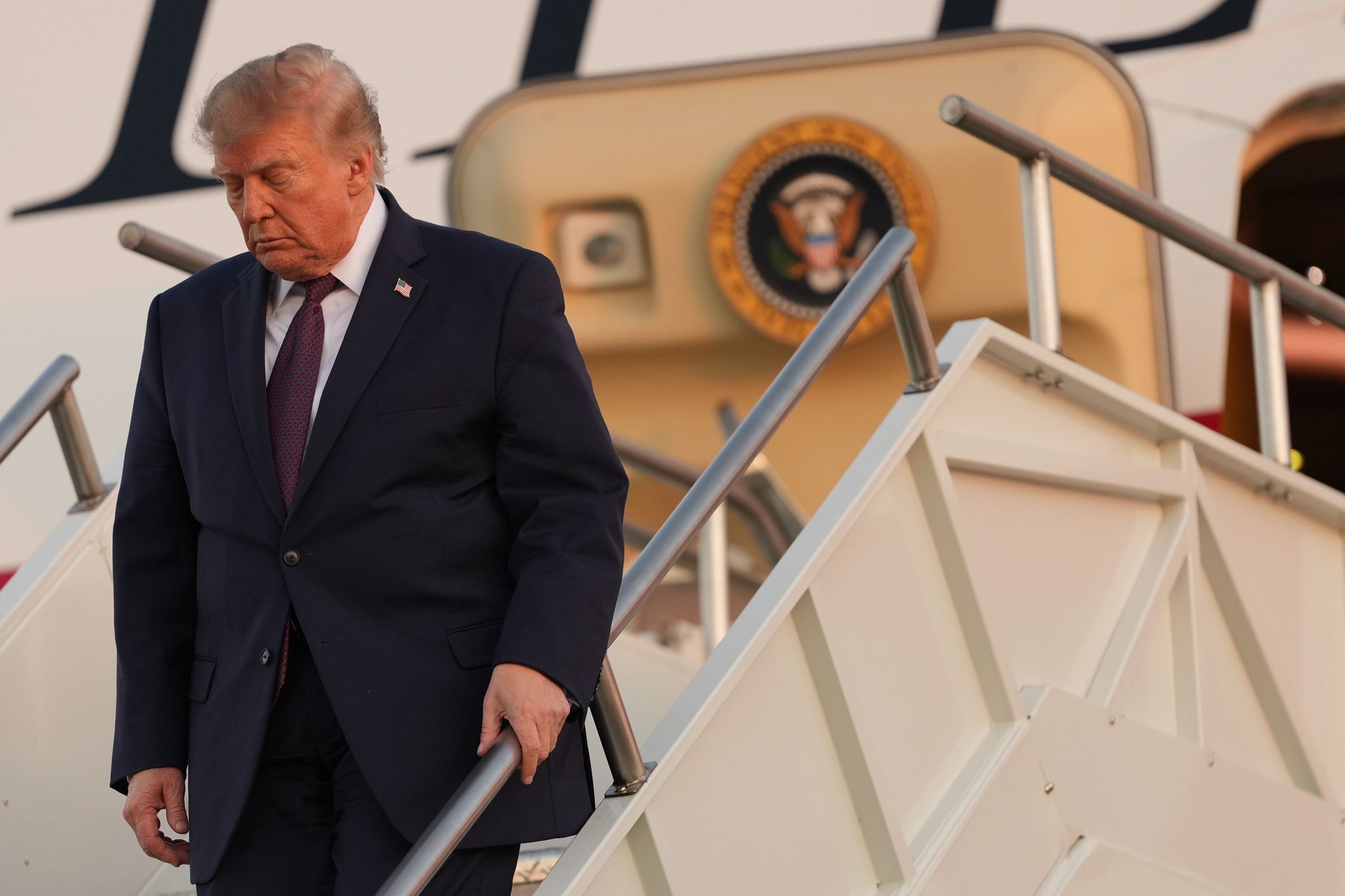 EEUU pide a aliados prepararse para posibles ataques de Irán tras las elecciones, dicen fuentes AP