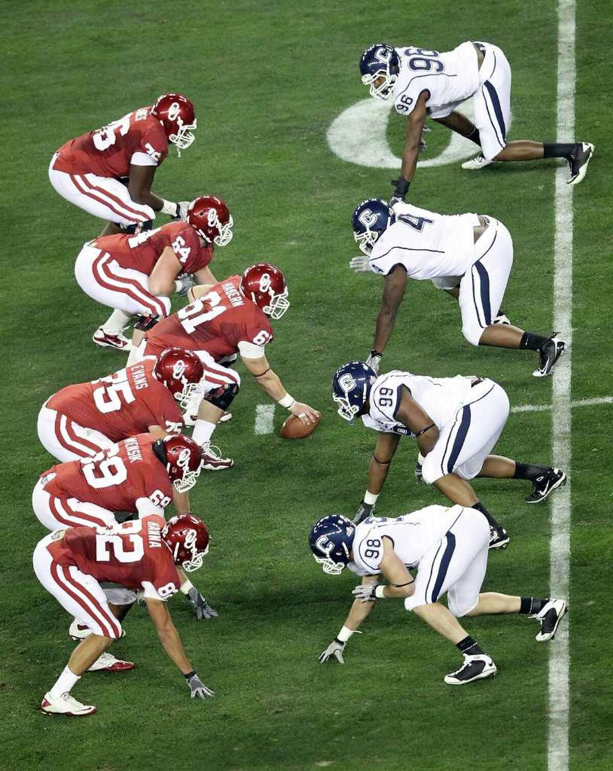 Oklahoma too tough an obstacle for UConn in Fiesta Bowl