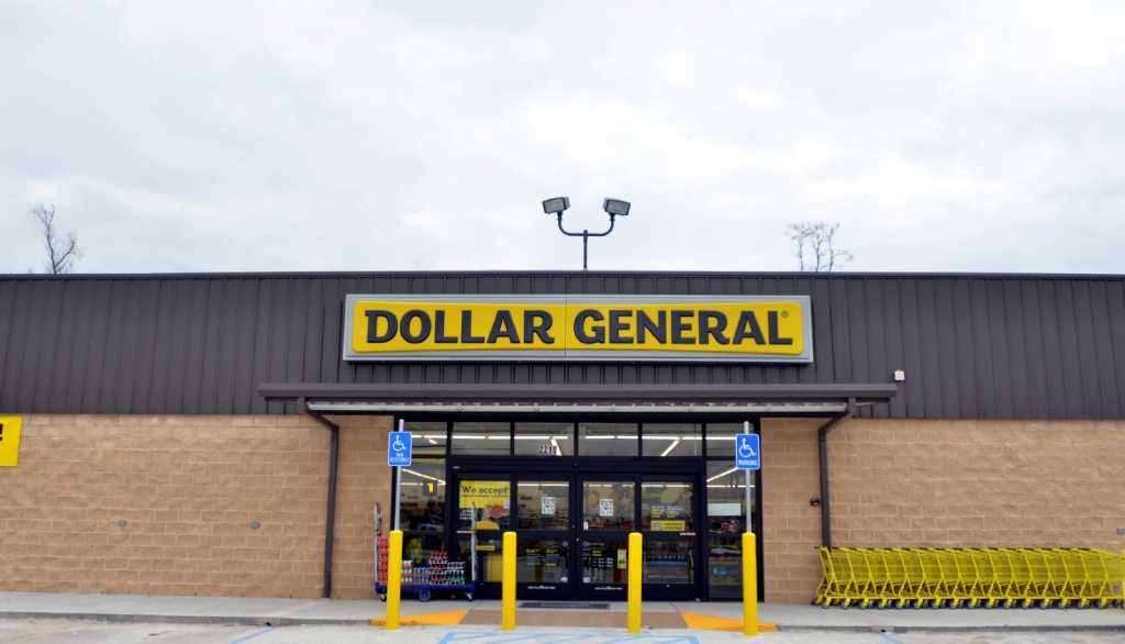 Two new dollar stores add Beaumont s growing discount repertoire