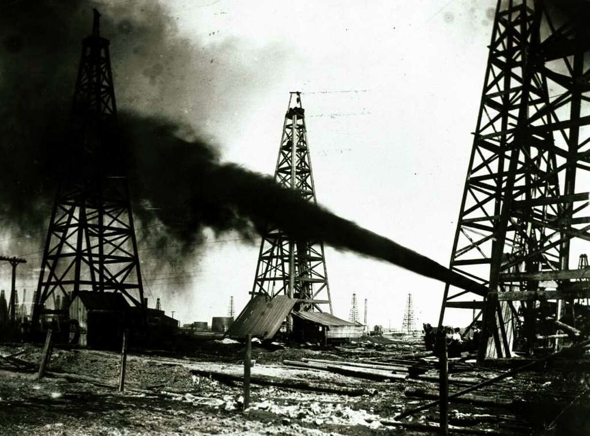117 years ago: The Spindletop Hill gusher blew up Texas' oil craze in ...
