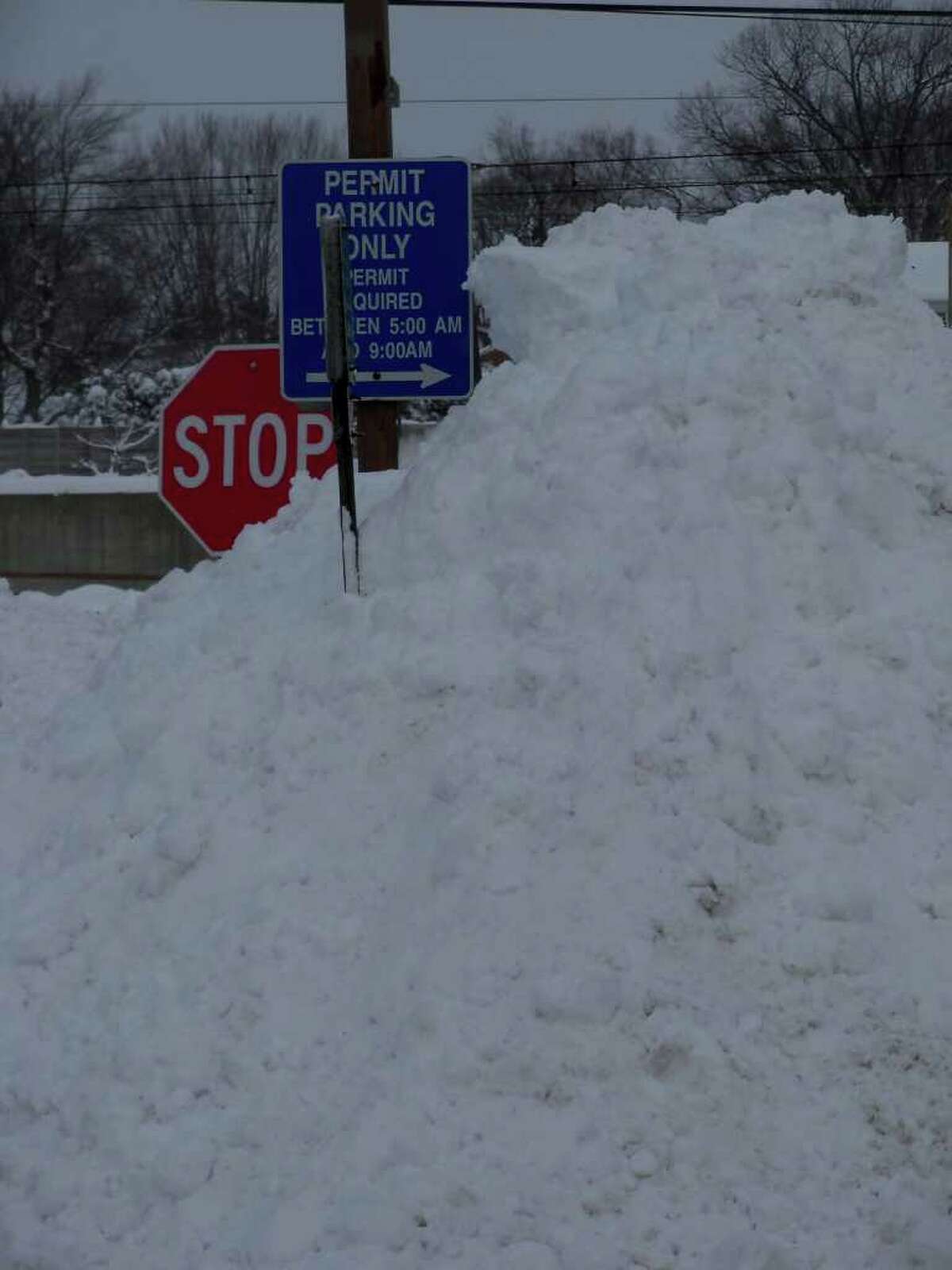 Snow dazed Fairfield cleanup continues; more snow in outlook