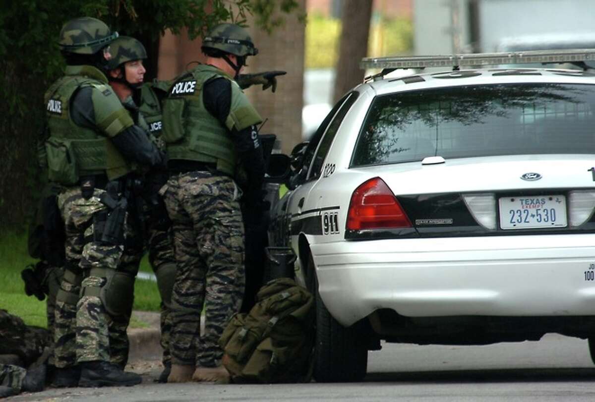 Beaumont Police Department's SWAT takes five men into custody