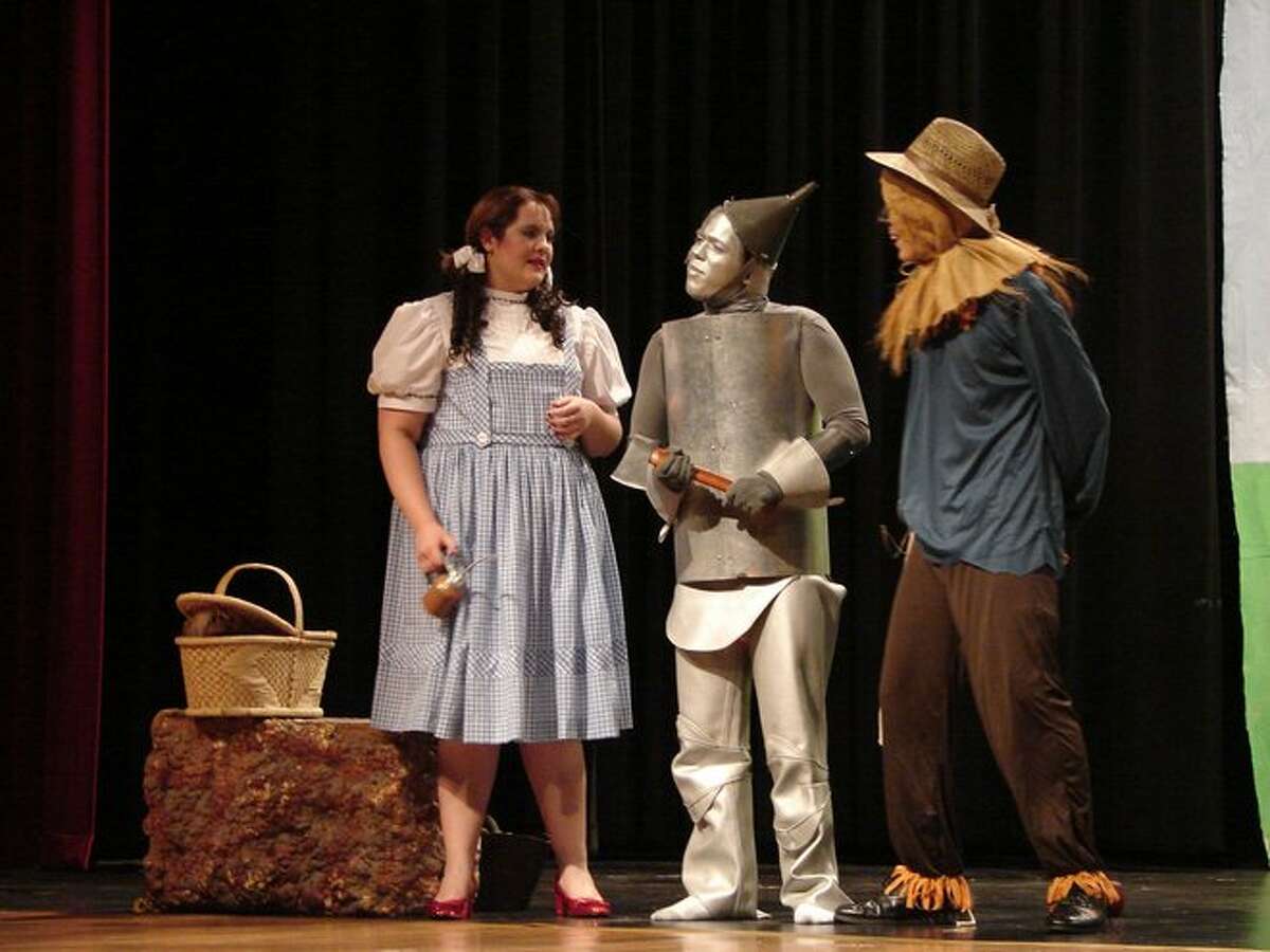 Silsbee High School Presents The Wizard Of Oz