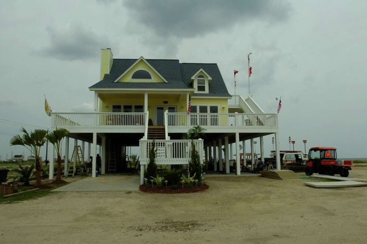 The last house standing in Gilchist is still standing