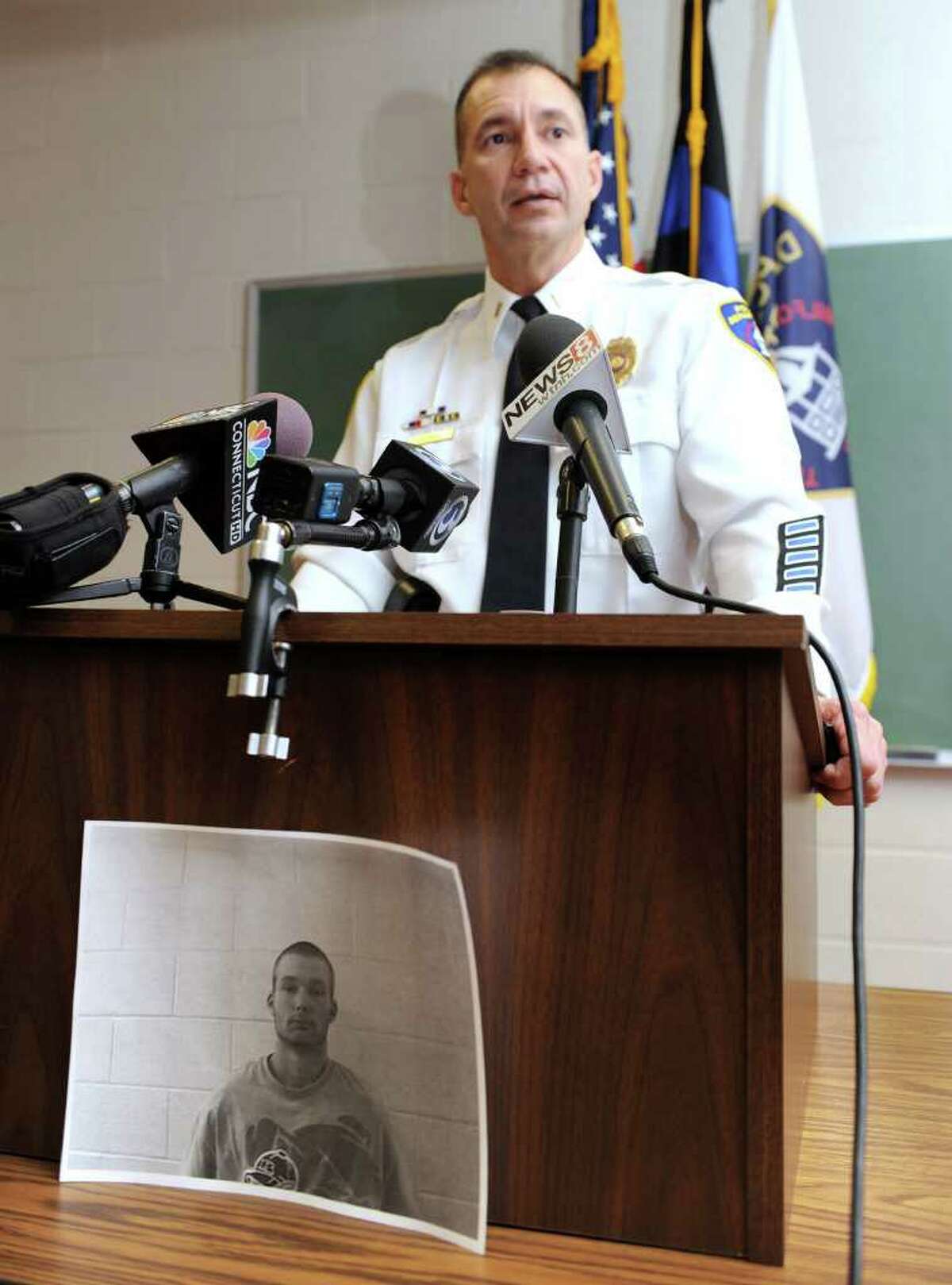 New Milford police take busriding bank robbery suspect into custody