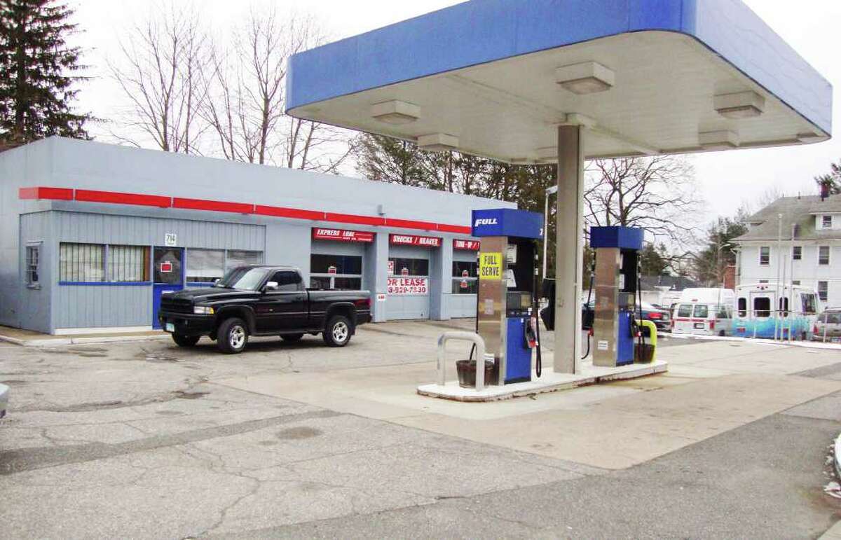 A new Fairfield gas station to offer oldtime service