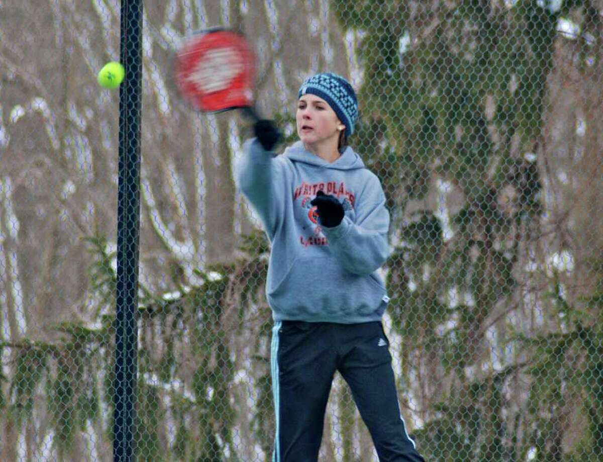 New Canaan paddle tournament brings friends to area