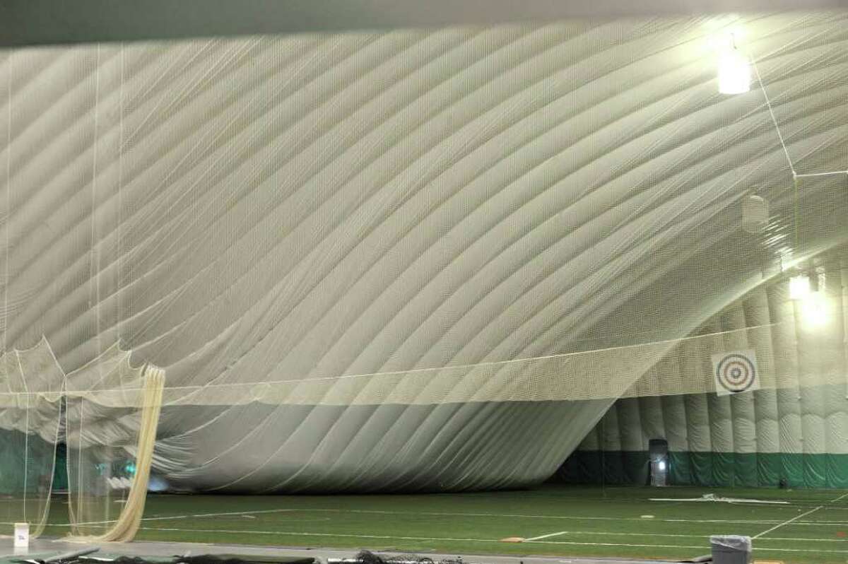 Snow fears remain at damaged dome