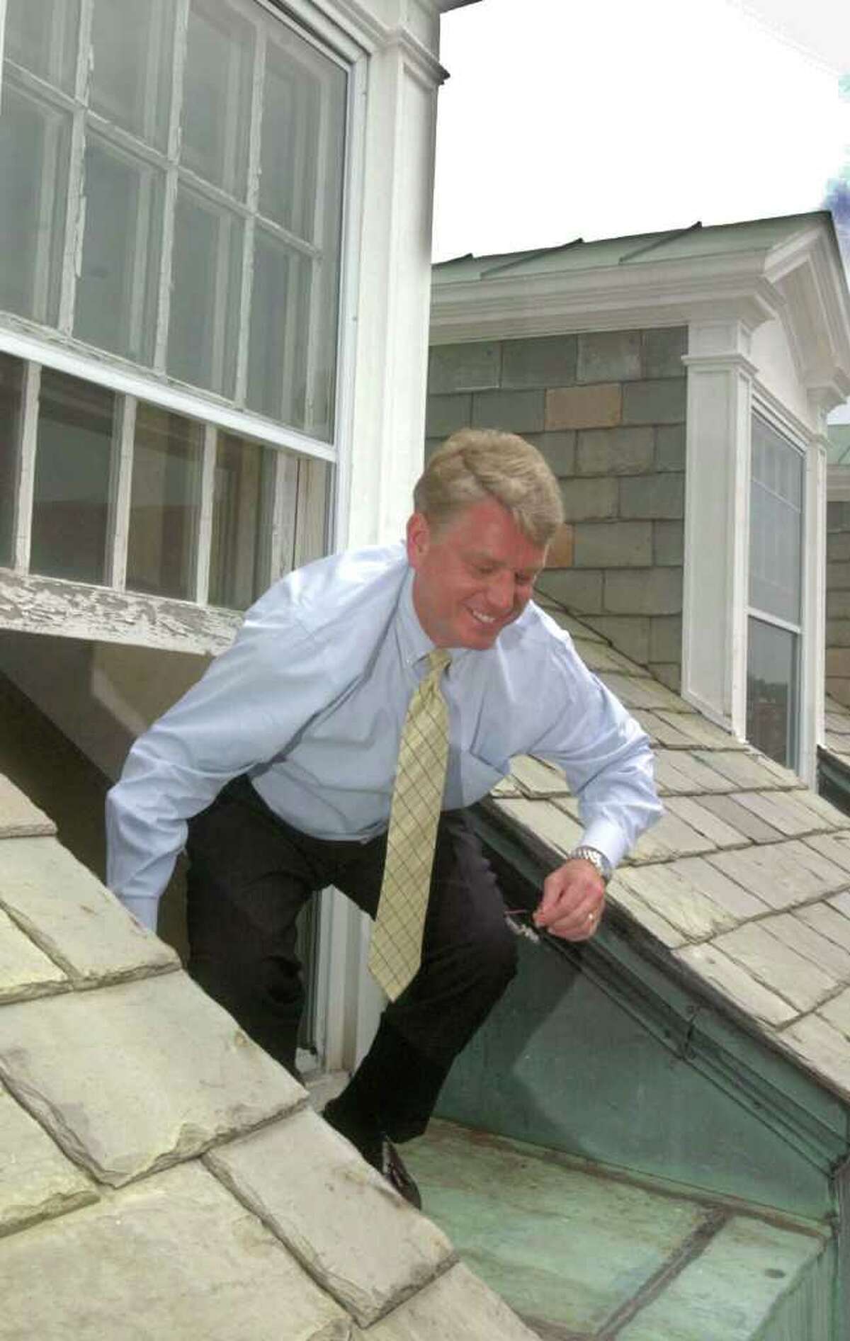 Stratton's move opens up mayoral prospects in Schenectady and Troy