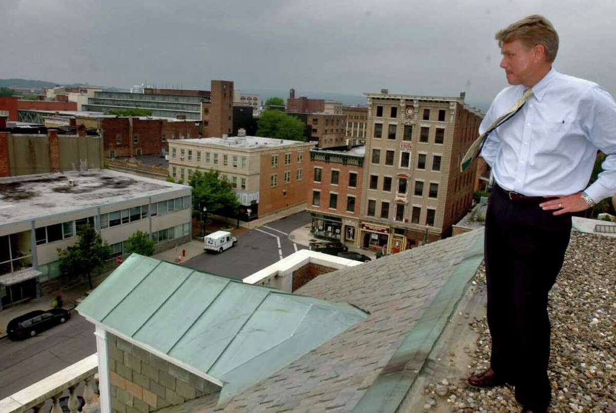 Stratton's move opens up mayoral prospects in Schenectady and Troy