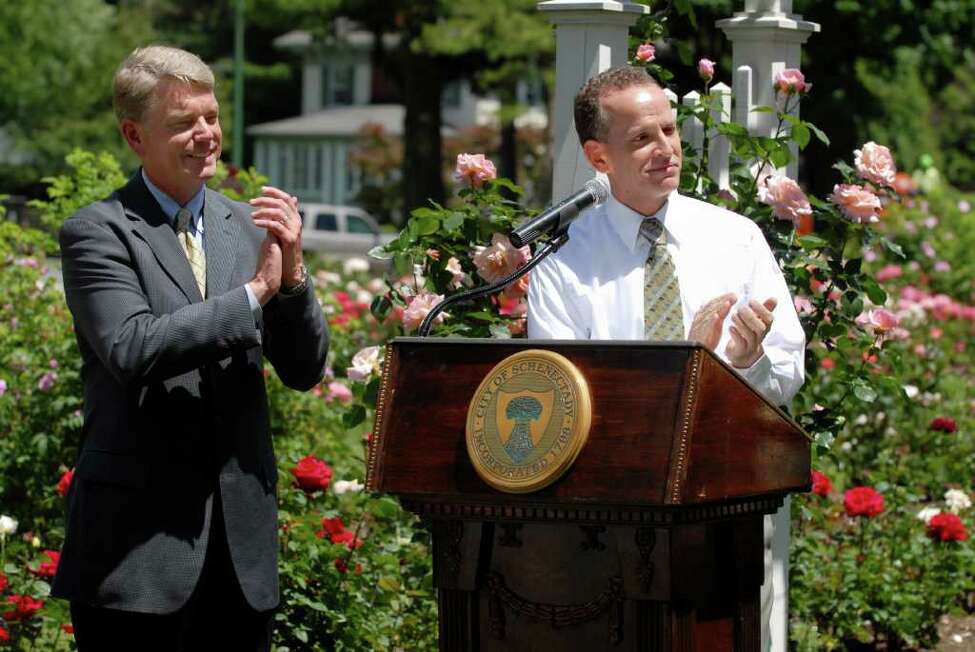 Stratton's move opens up mayoral prospects in Schenectady and Troy