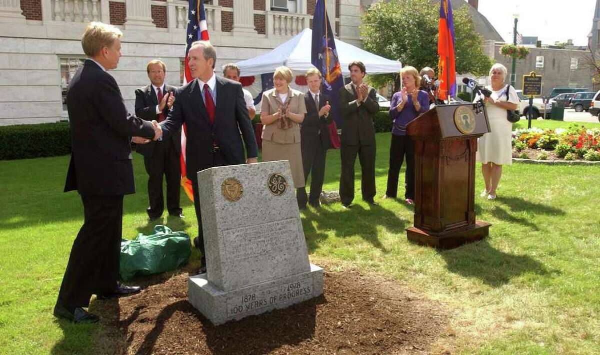 Stratton's move opens up mayoral prospects in Schenectady and Troy