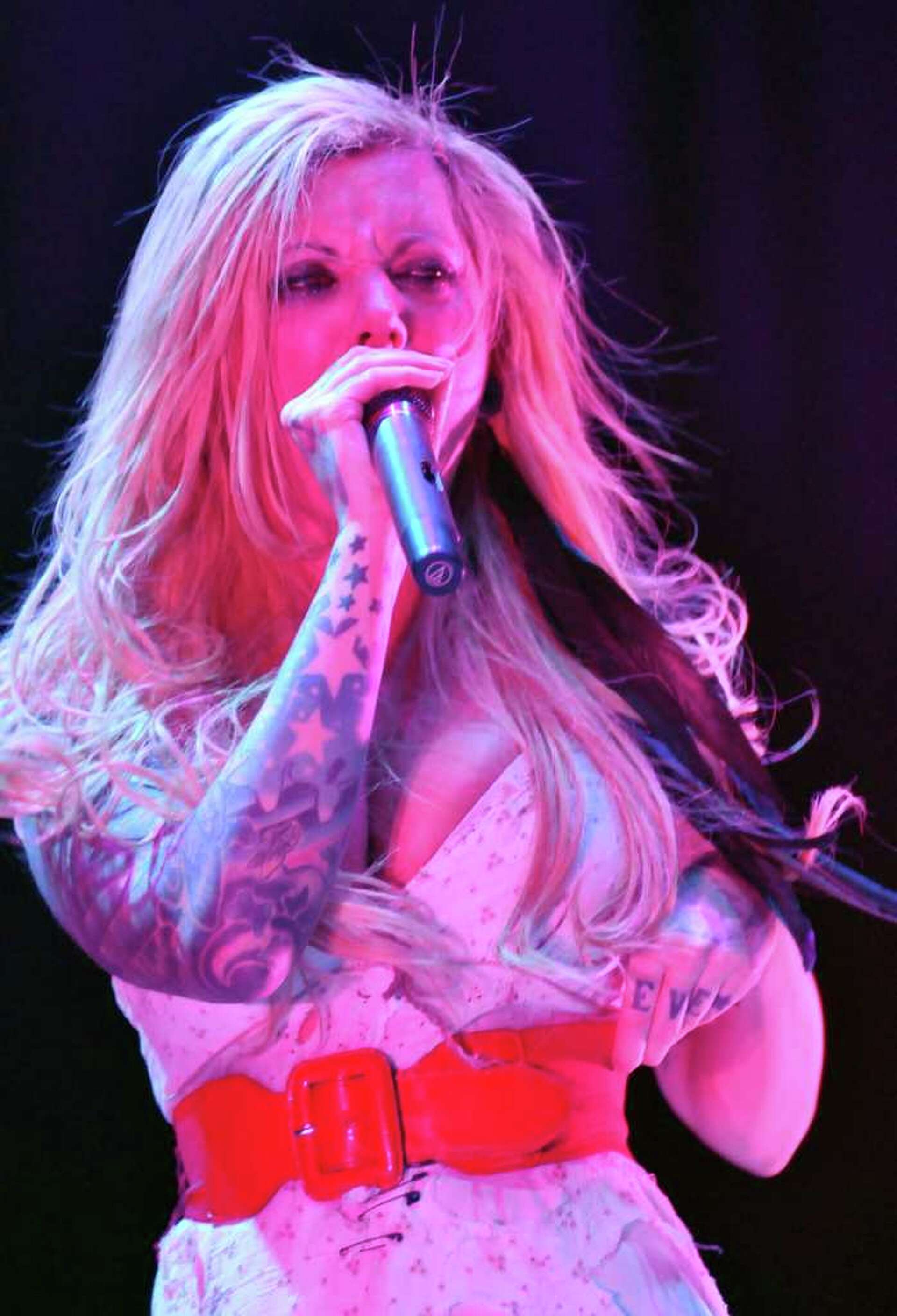 Q\u0026A with In This Moment's Maria Brink, image size:1920x2817