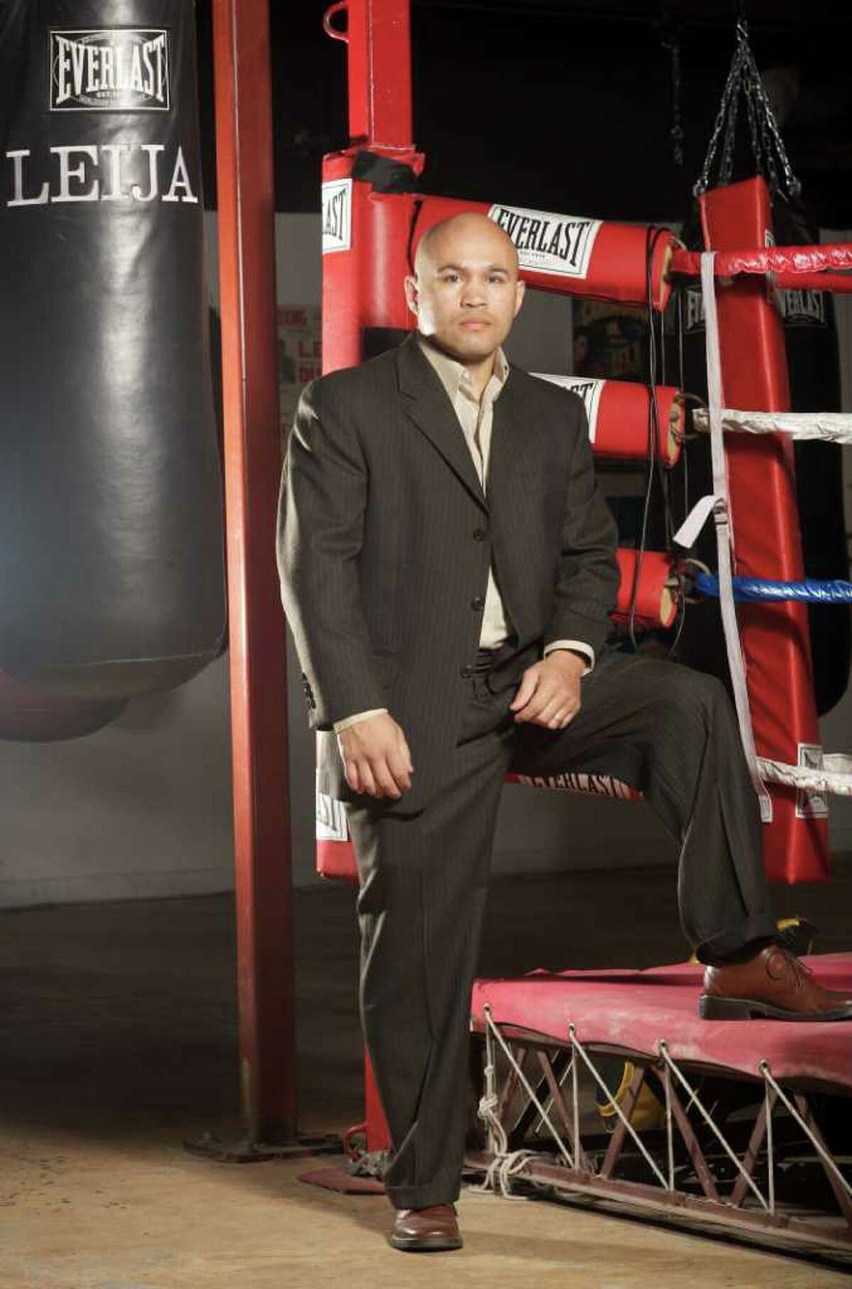 Leija Jr. has his father in his corner