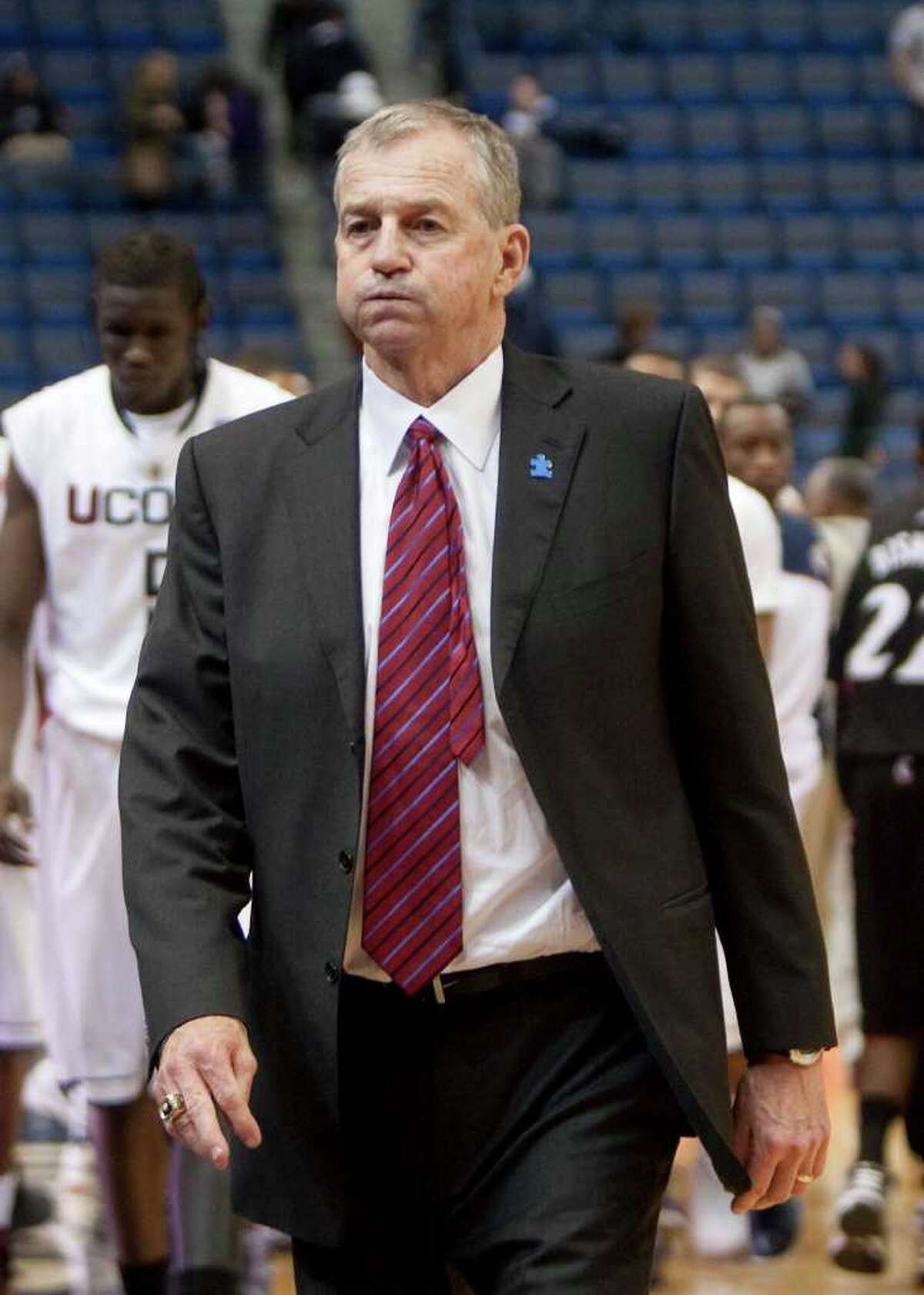 NCAA suspends Jim Calhoun for 3 games; no postseason ban for UConn men