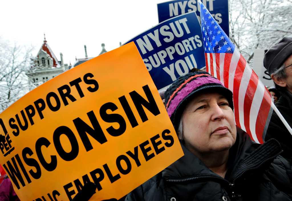 Wisconsin debate spurs Albany rally