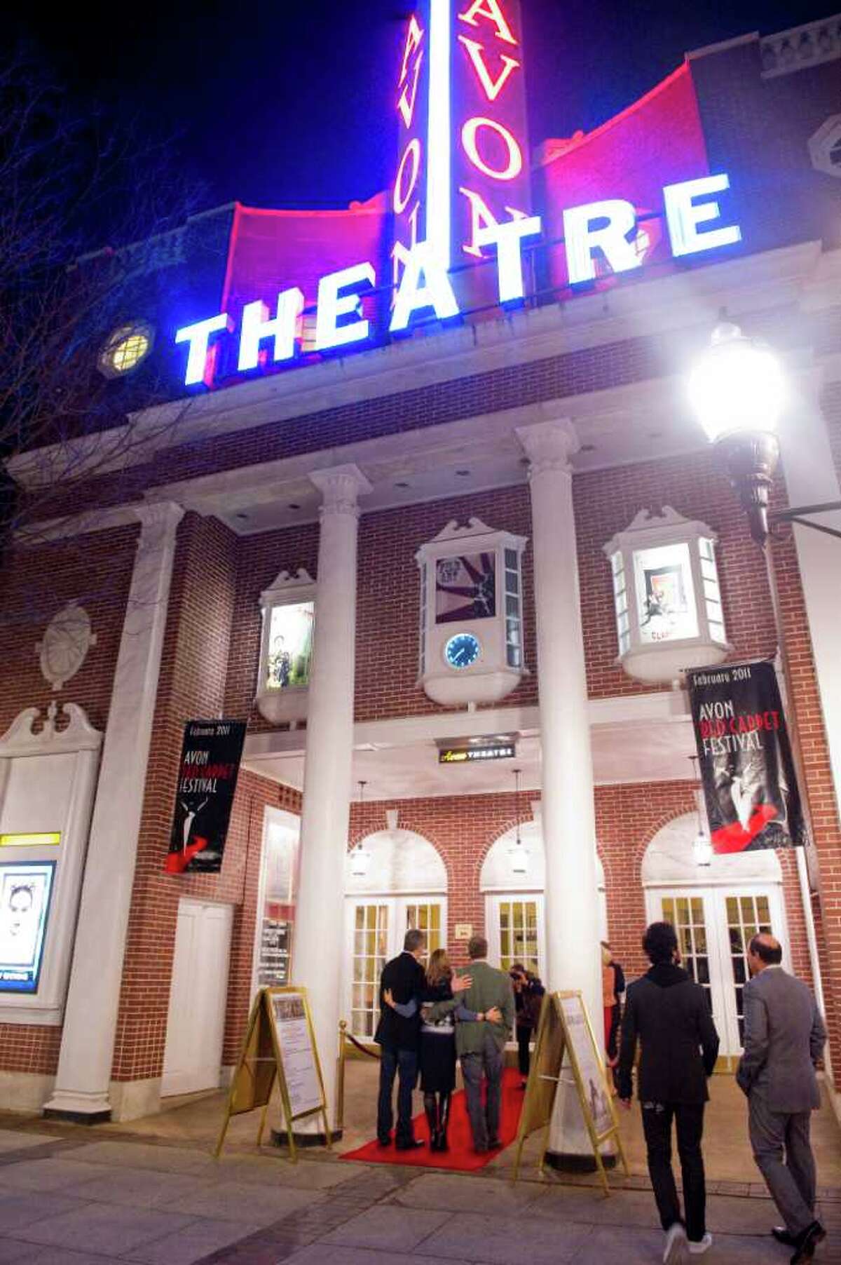 Avon Theatre rolls out red carpet for film fans