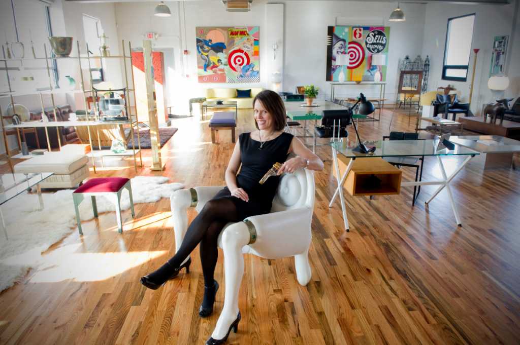 Furniture dealer goes out on her own in Stamford