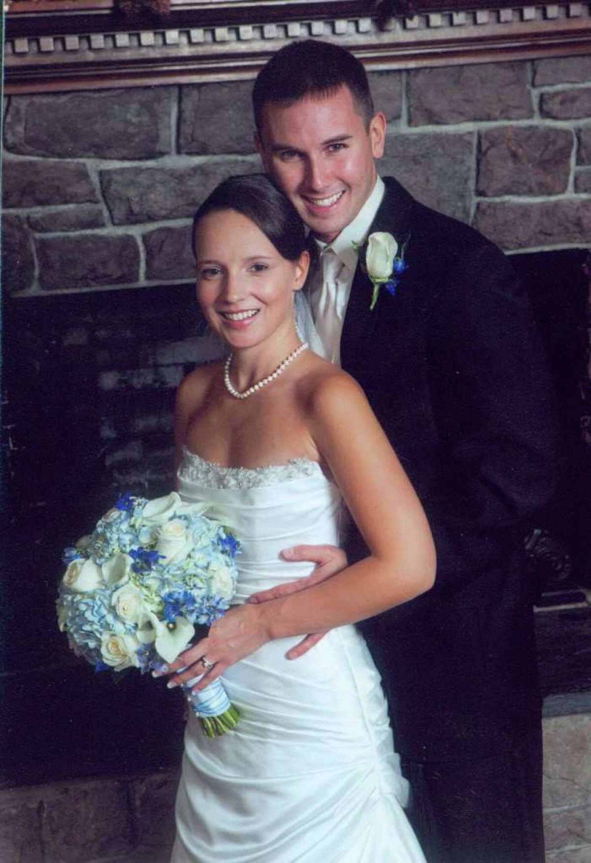 Christina Lynn Toth and Daniel Eric Laursen were united in marriage Dec. 30 at the Fox Hill Inn, Brookfield, CT.