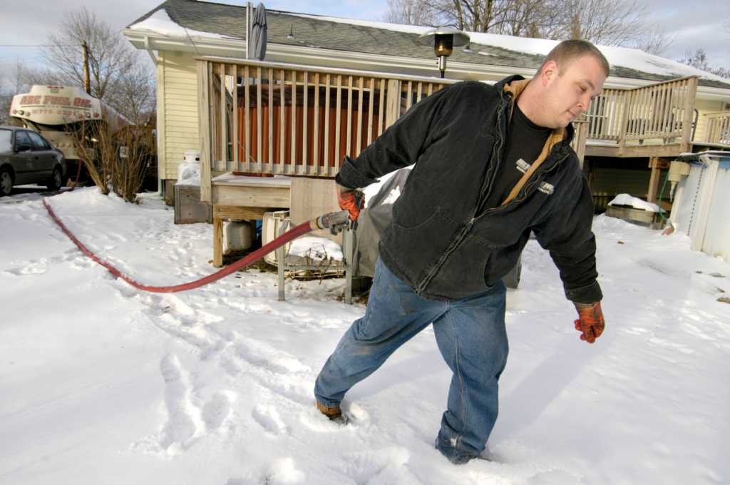 Gas, heating oil prices skyrocket in Greater Danbury