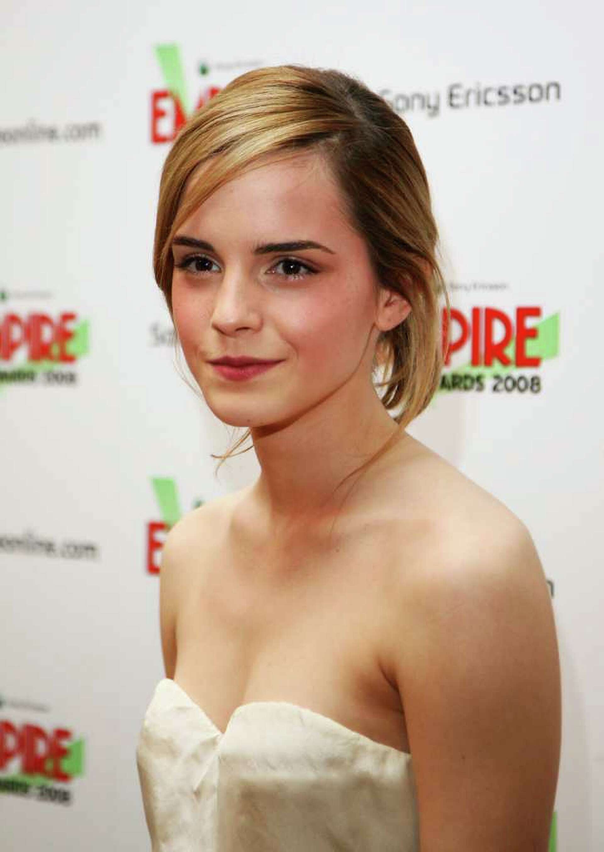 Emma Watson breaks studies for acting