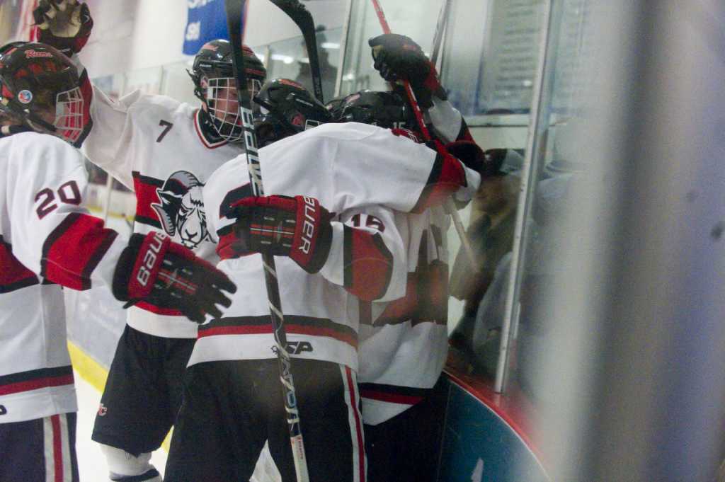 New Canaan hockey surges past Greenwich
