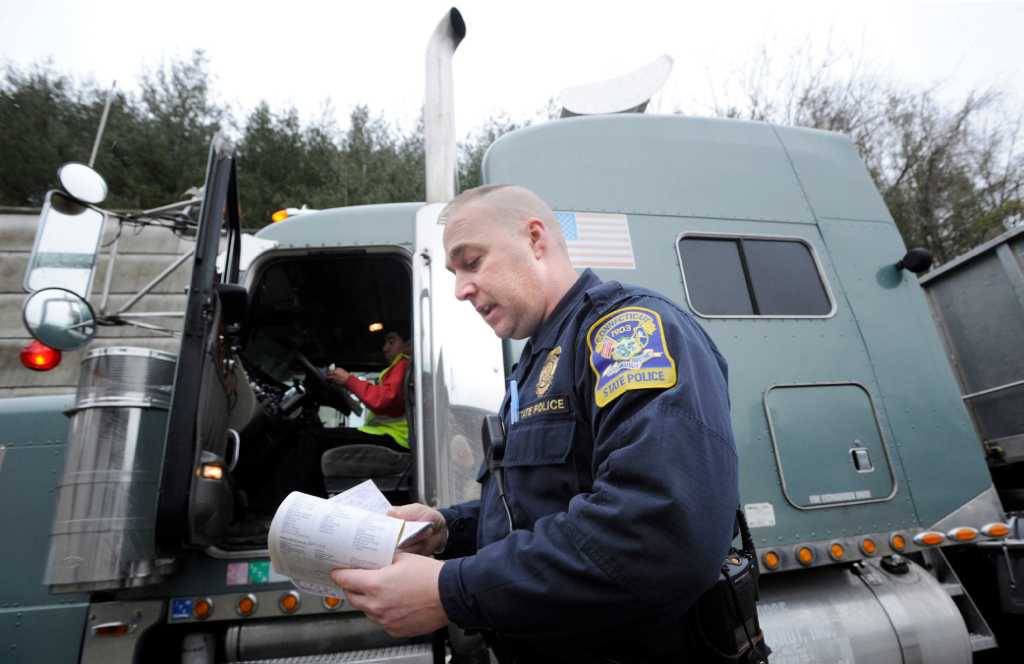 Proposal would replace police with DMV technicians at weigh stations