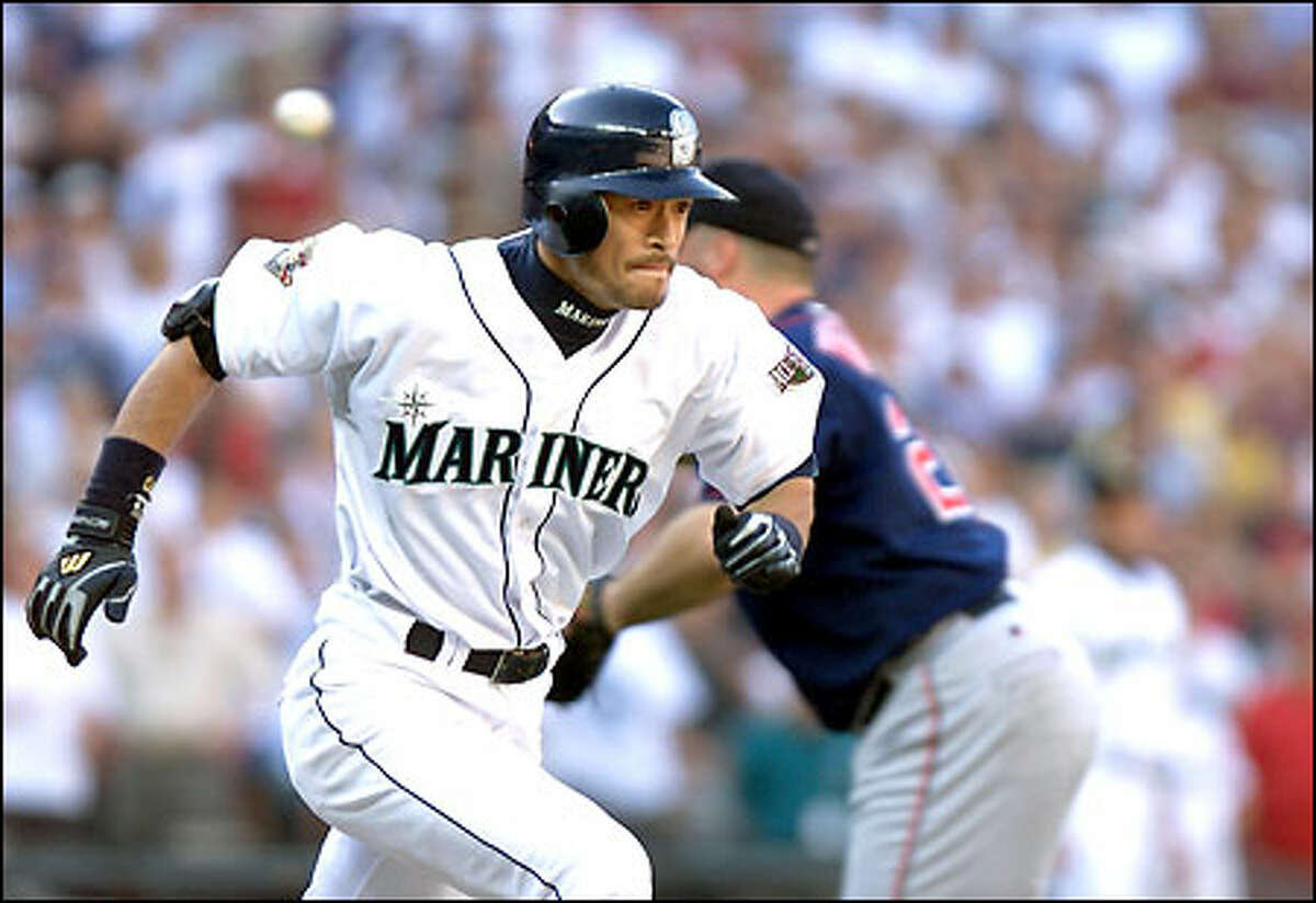 Ichiro Suzuki reaches base on a fielder's choice in the ninth inning, but Mike Cameron was forced out at home on the play. Ichiro went 0-for-5, ending his 21-game hitting streak.