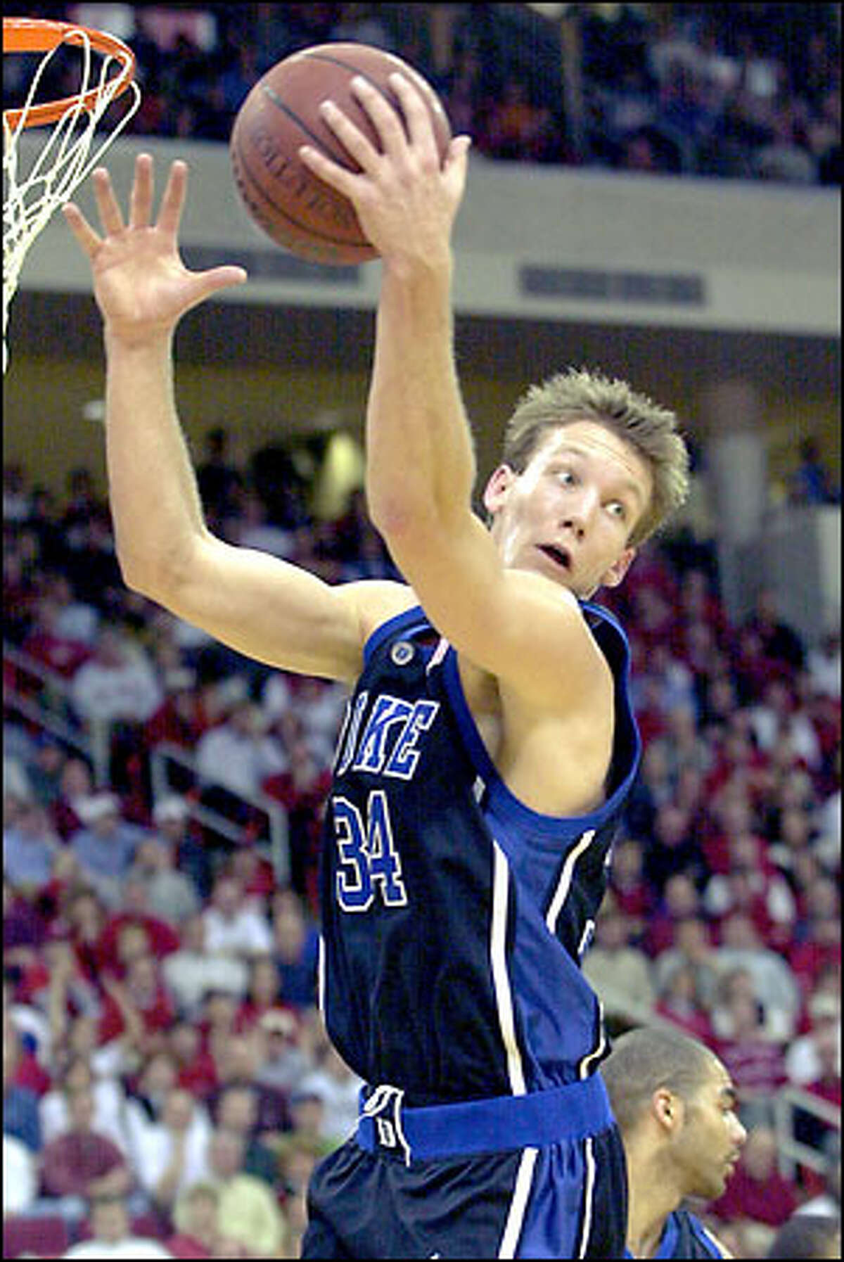 Mike Dunleavy helped Duke regain the No. 1 spot in the AP poll this week, scoring 27 points Sunday in a 76-57 victory over North Carolina State.