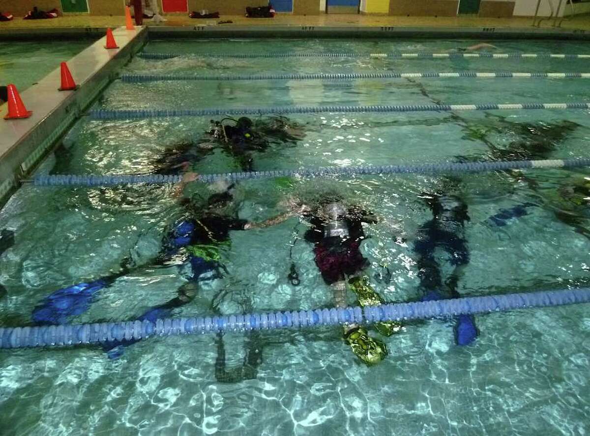 Westport scouts dive in for scuba training