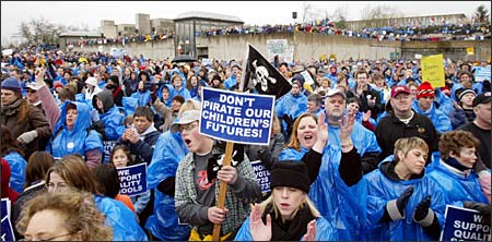 Teachers rally for smaller classes, better pay