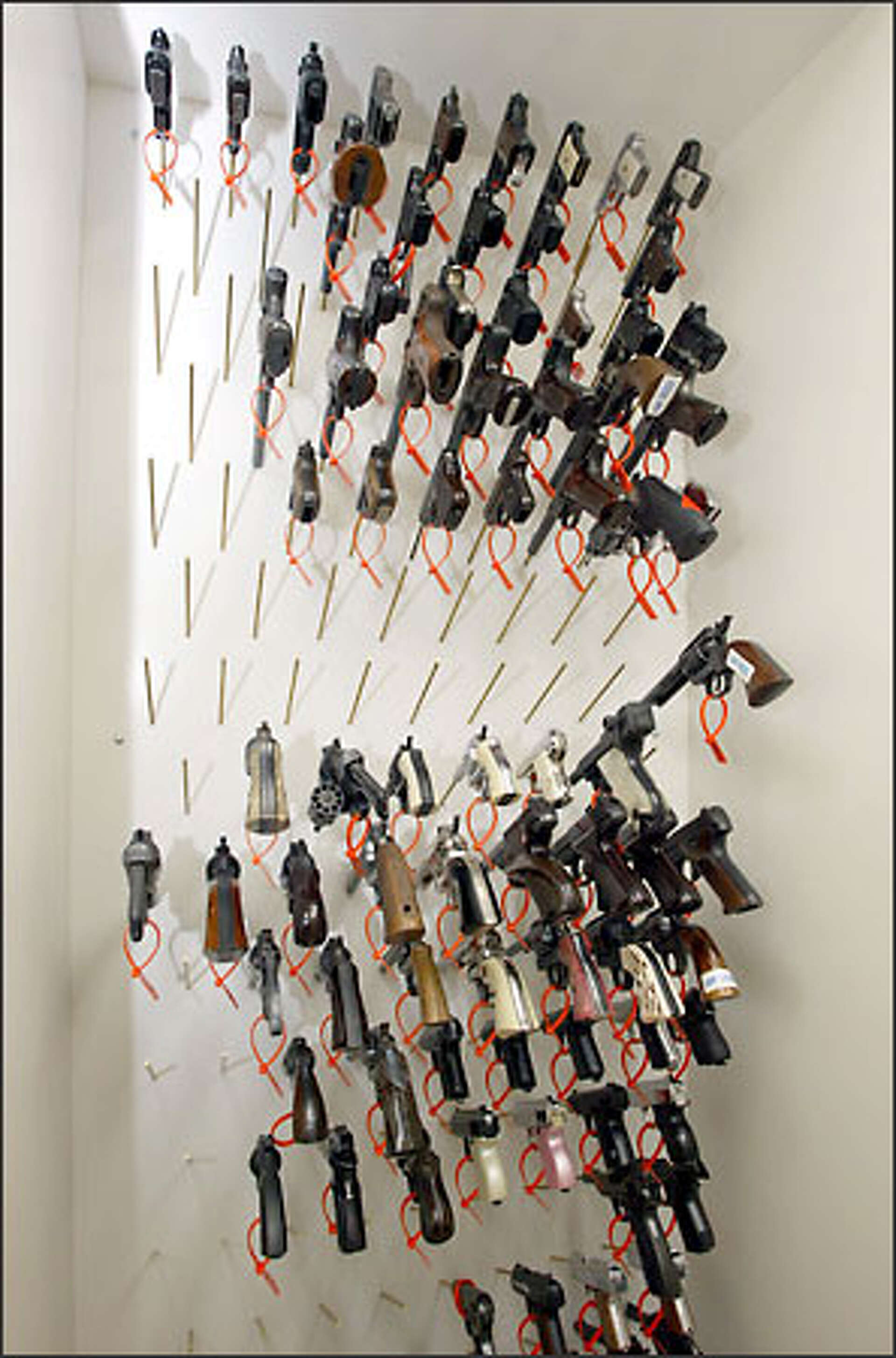 New crime lab has it all -- except scientists