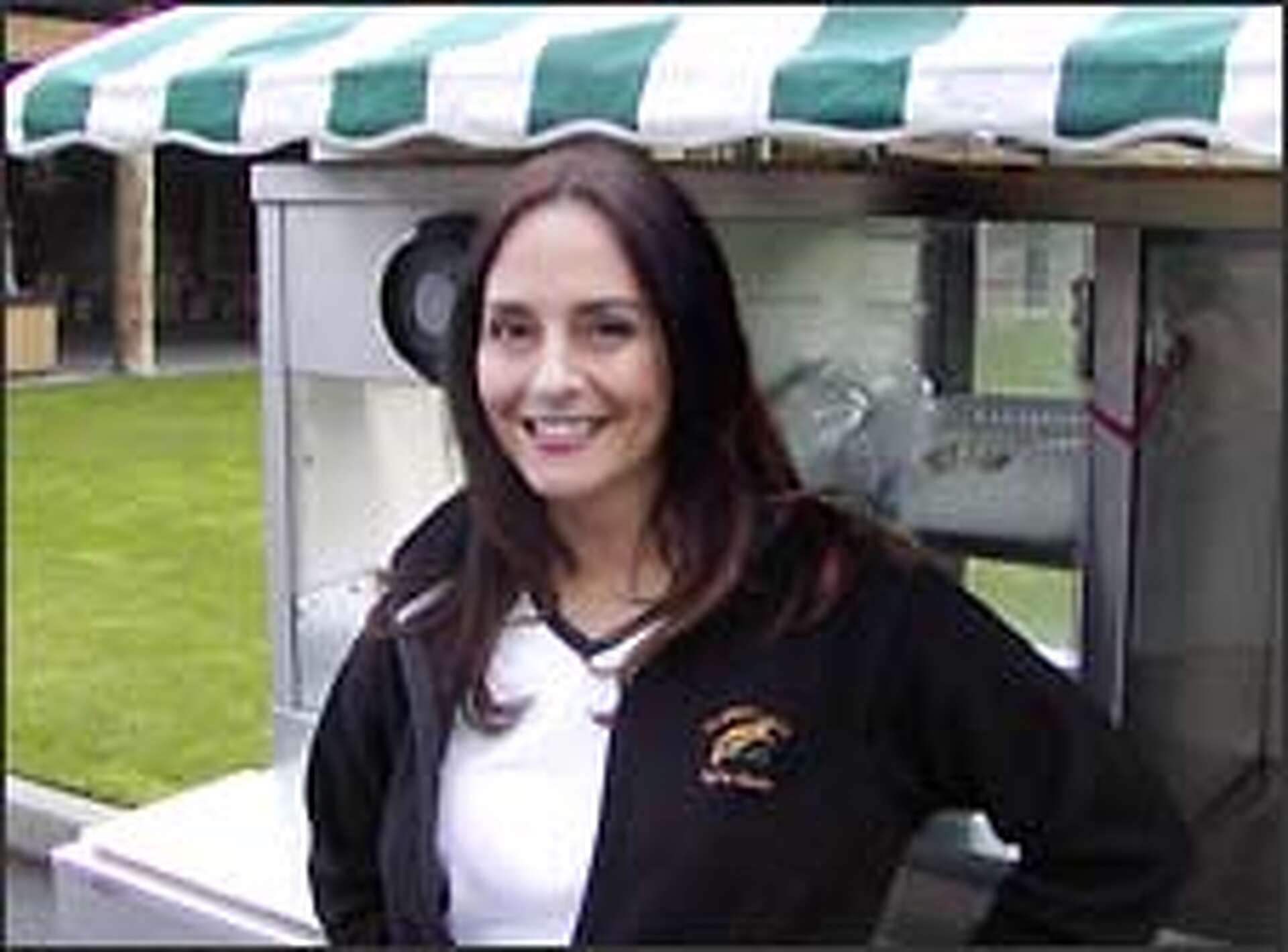 Go 2 Guy Beverage cart girls serve up flirtation with success