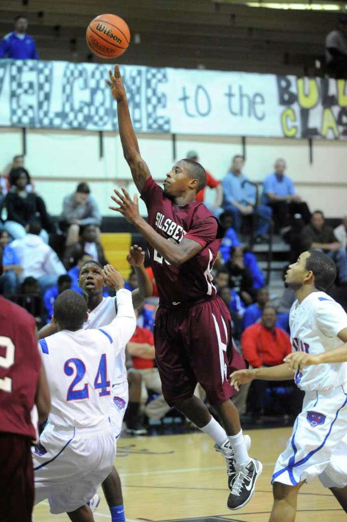 Super Gold boys basketball team