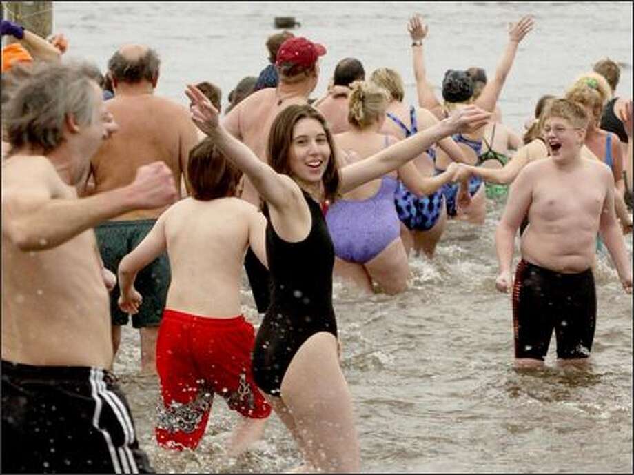 frigid golden shower woman Real old cock