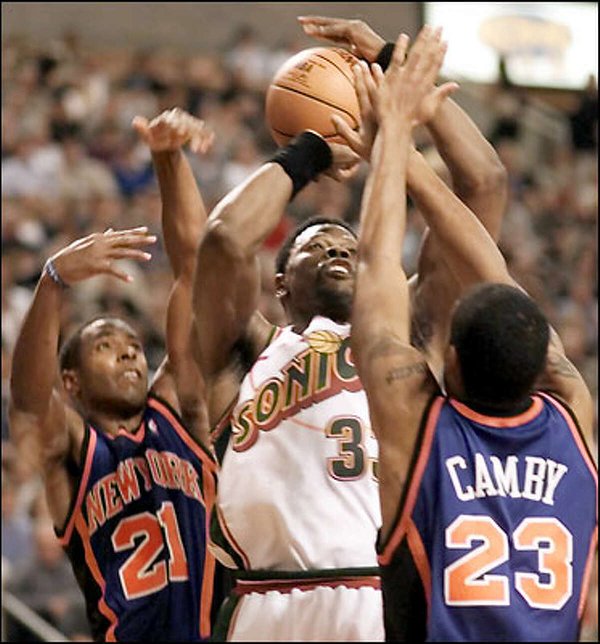 vs. New York Knicks 11-14-00