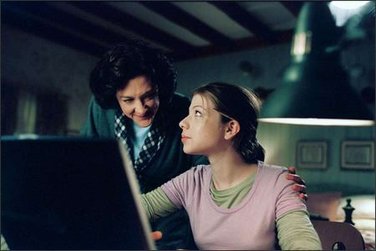 Casey is just trying to please her hard-working single mom (Joan Cusack), who's got her daughter on the fast track to Harvard, when she decides to do a report on the physics of figure skating.