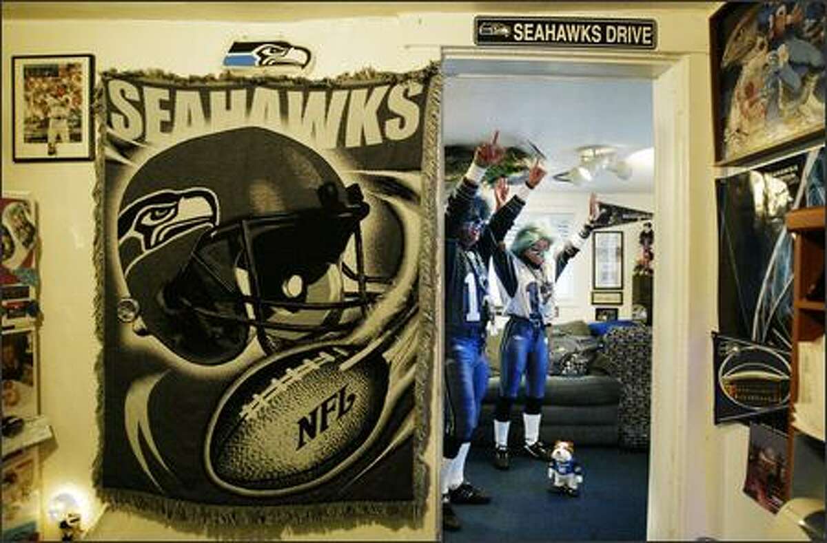 Mr. and Mrs. Seahawk