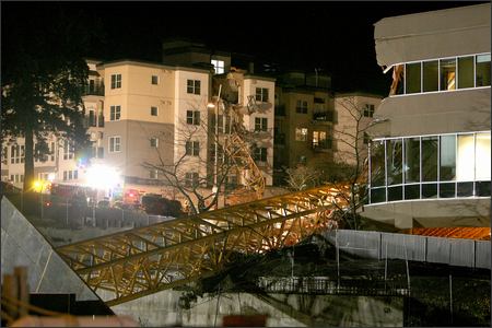 Bellevue Crane Collapse (11/16/2006)