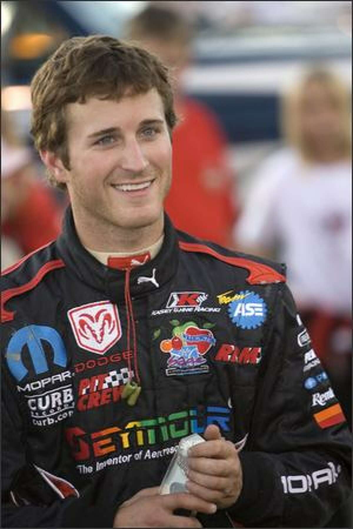 Kasey Kahne apologizes for 