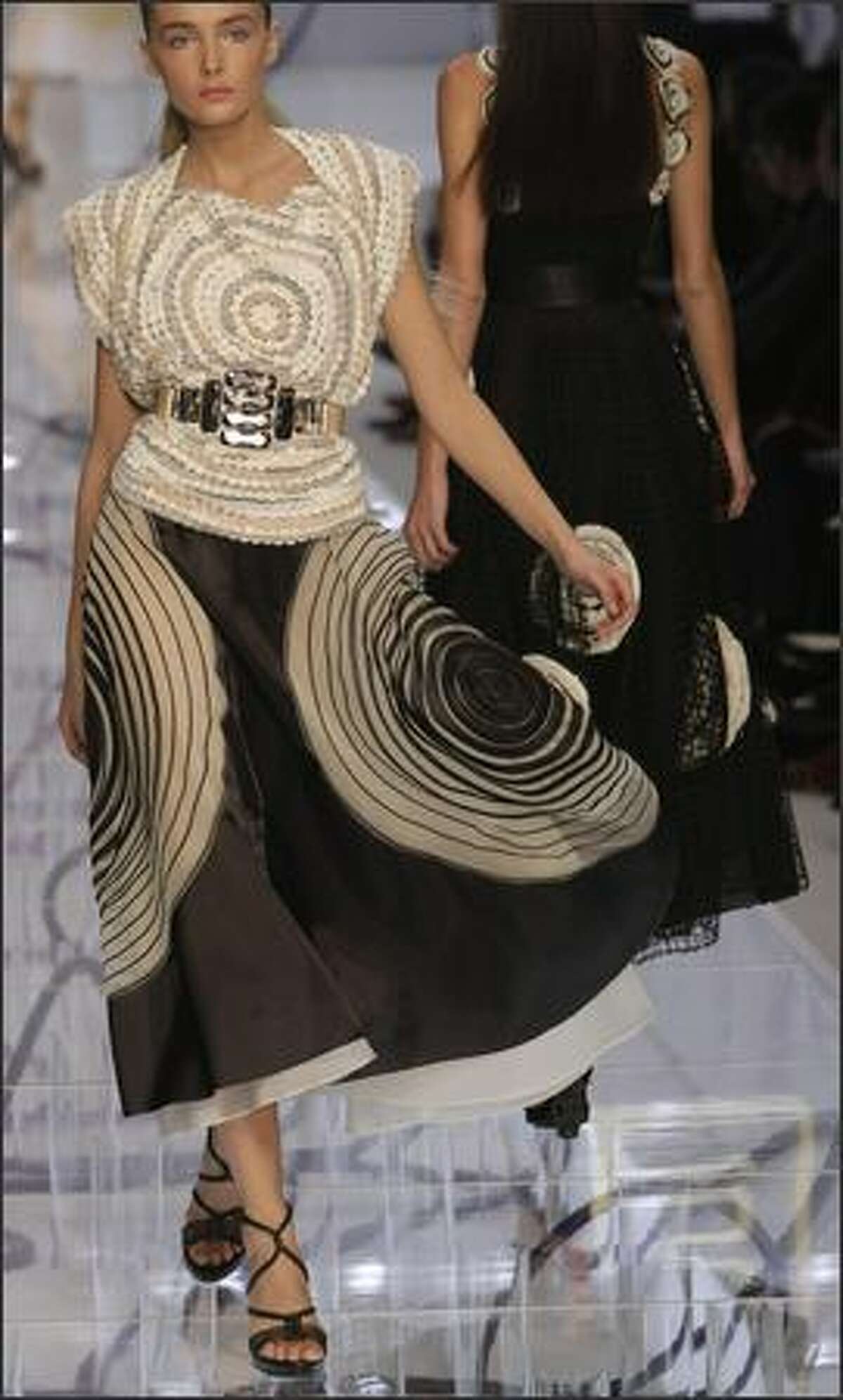 A model presents a creation by Fendi during the Spring/Summer 2008 collections of the Milan ready-to-wear fashion shows.
