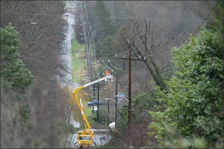 Rain prompts state of emergency