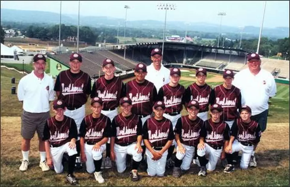 2001 Bainbridge Island Little League All-Stars team photo