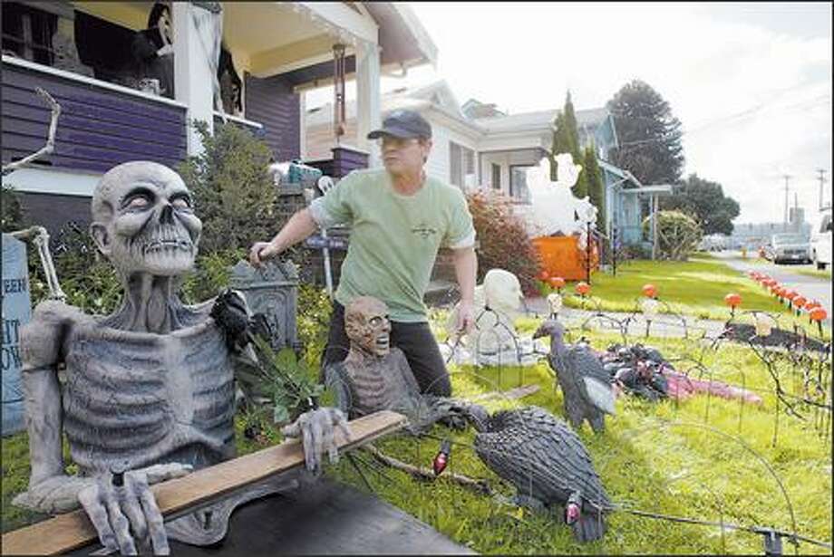 Haunt Till You Drop On Street Of Chills Seattlepi Com