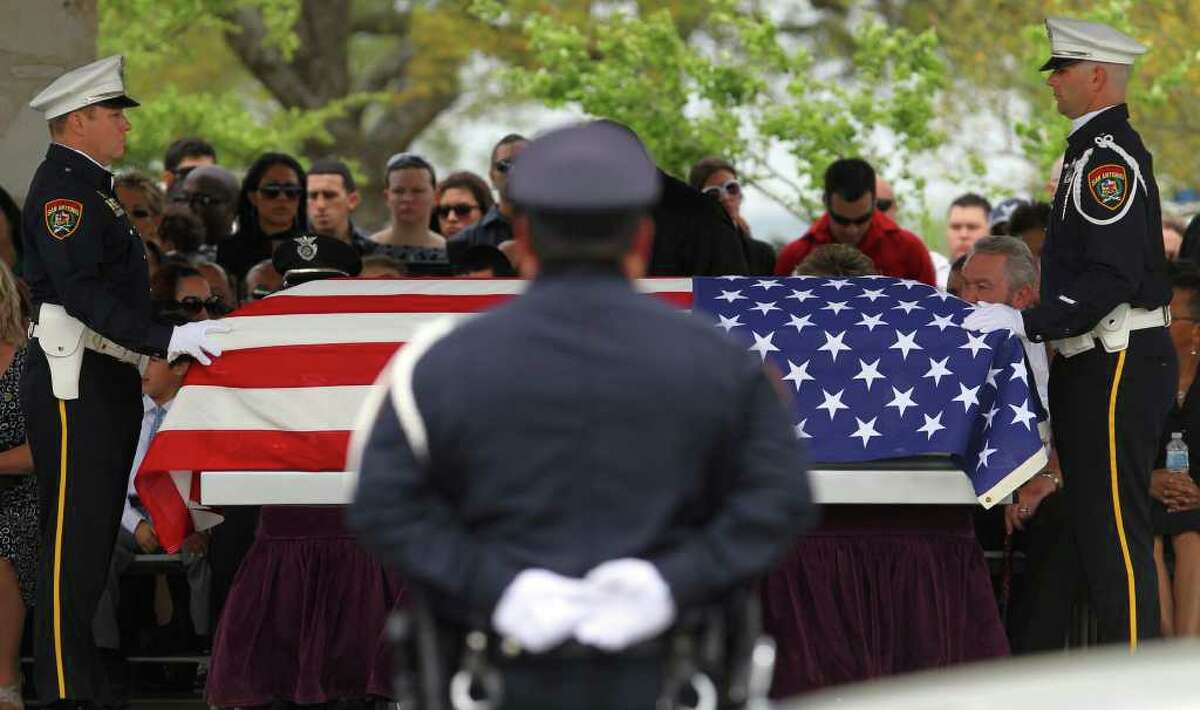 Officer killed in crash is mourned