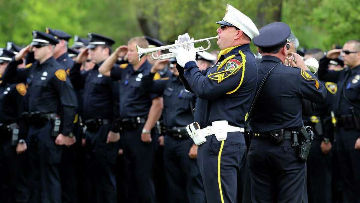 Officer killed in crash is mourned