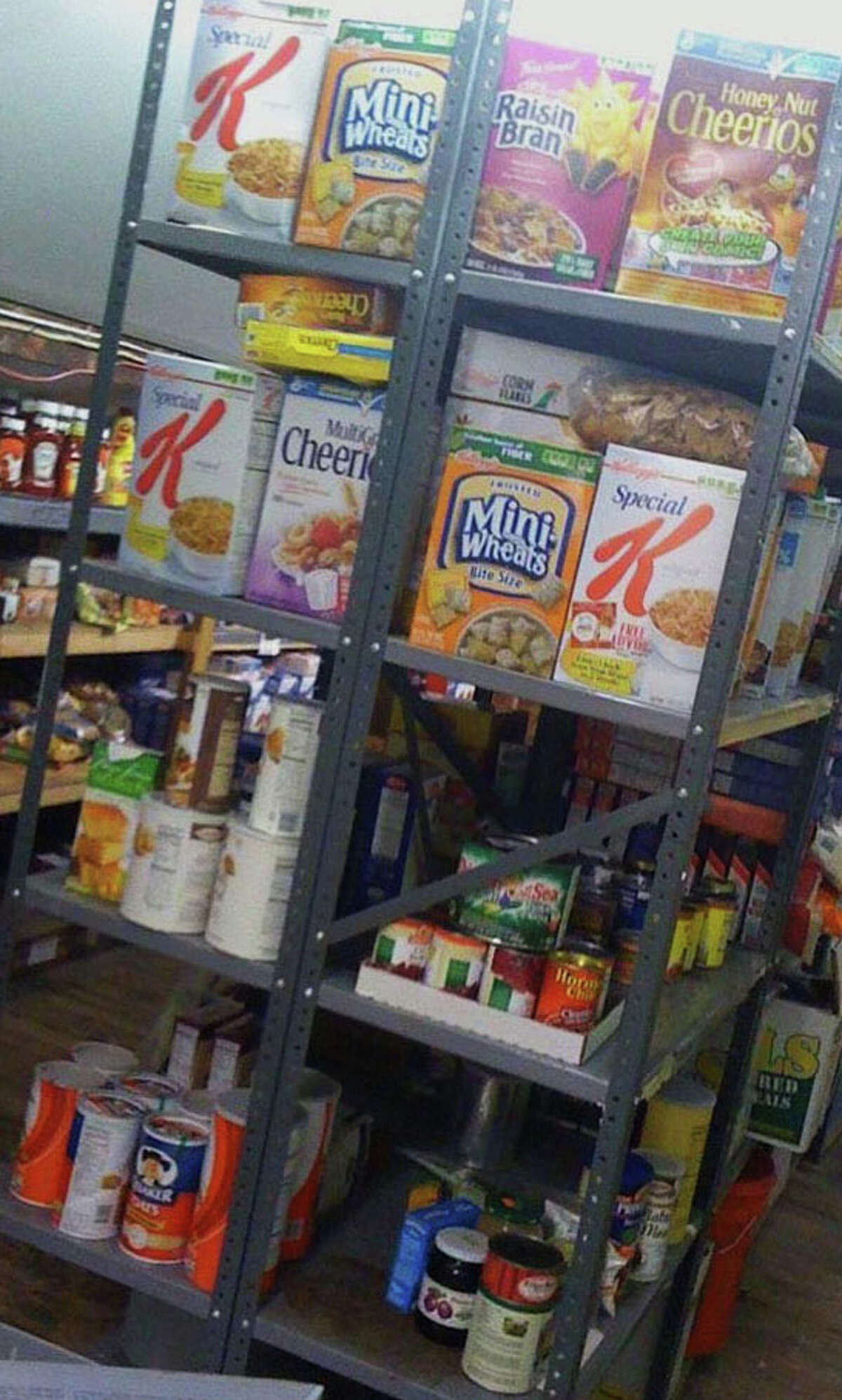 Westport food pantry adds Saturday hours to meet growing need