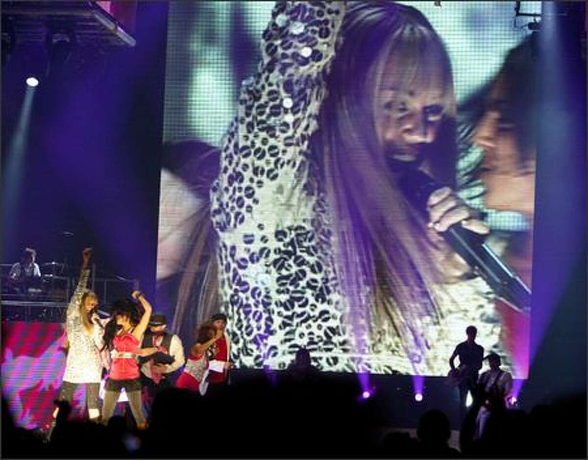  Hannah Montana Concert at Key Arena Illustration 